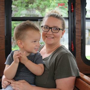 Meet your Posher, Dana